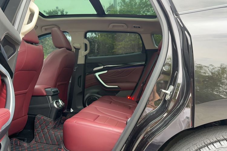 Used Wey VV7 2017 2.0T Flagship Model Interior 6