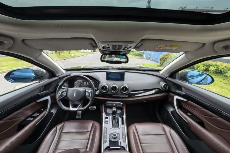 Used Wey VV7 2017 2.0T Flagship Model Interior 7