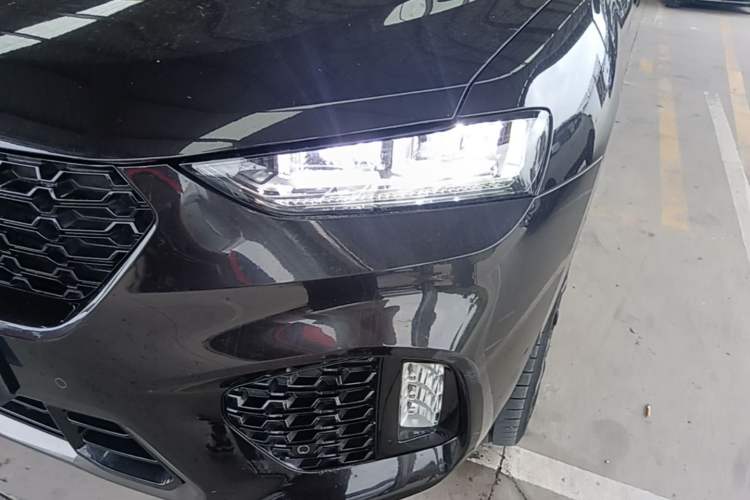 Used Wey VV7 2017 2.0T Flagship Model Left Front Headlight