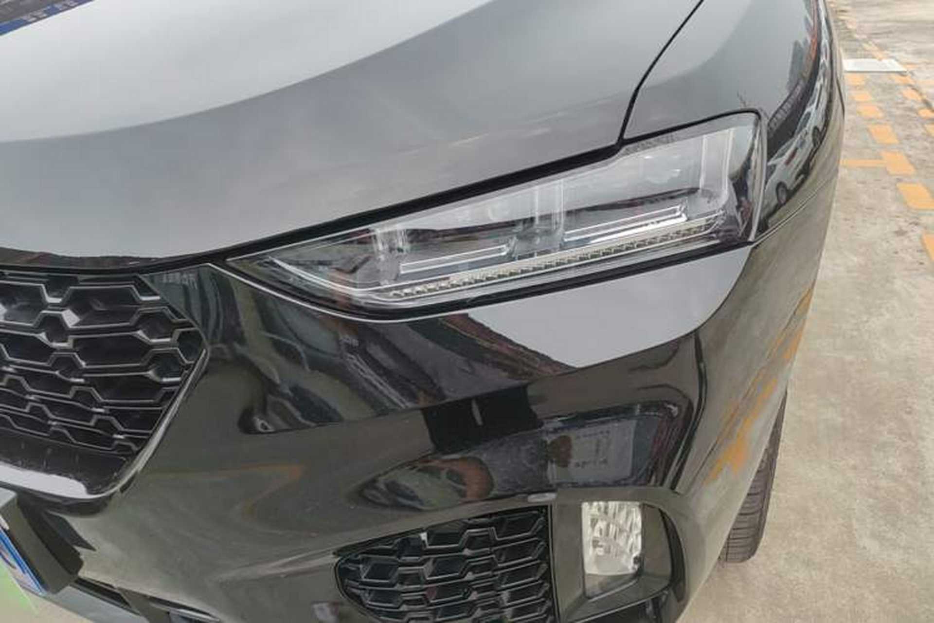 Used Wey VV7 2017 2.0T Ultra-Luxury Version Left Front Headlight