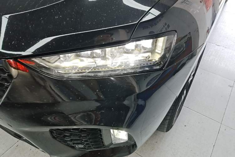 Used Wey VV7 2017 2.0T Ultra-Luxury Version Left Front Headlight