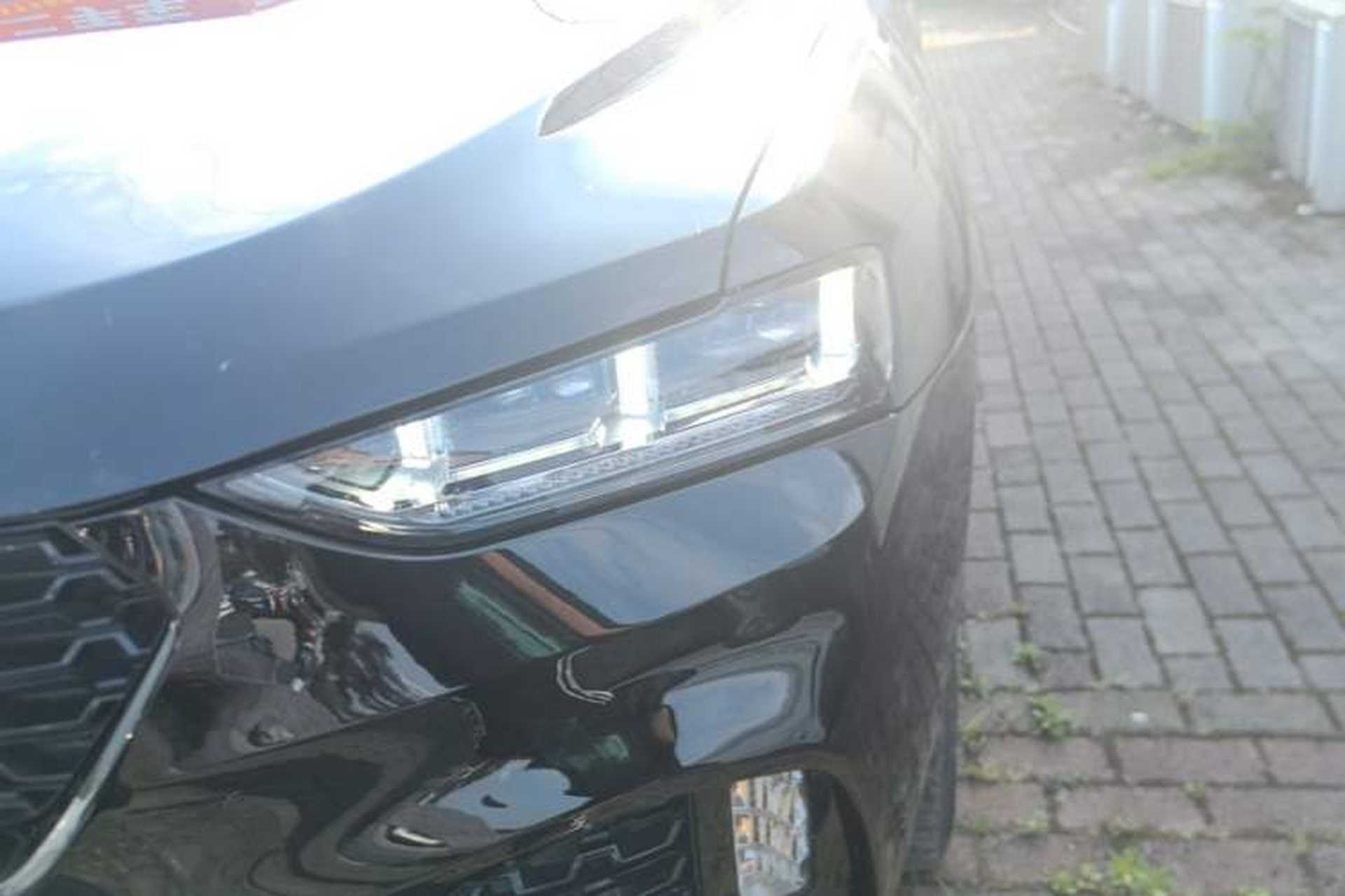 Used Wey VV7 2017 2.0T Ultra-Luxury Version Left Front Headlight