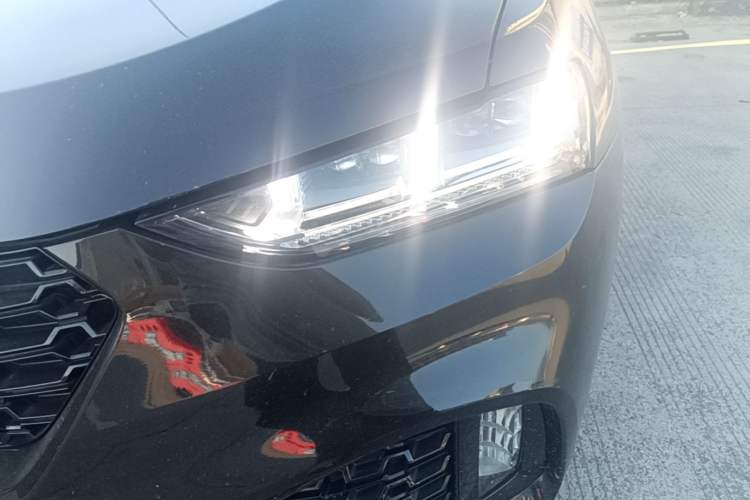 Used Wey VV7 2017 2.0T Flagship Model Left Front Headlight