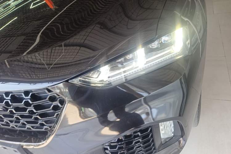 Used Wey VV7 2017 2.0T Flagship Model Left Front Headlight