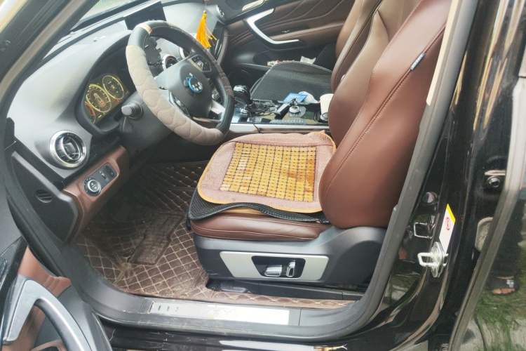 Used Wey VV7 2017 2.0T Ultra-Luxury Version Left Front Seat