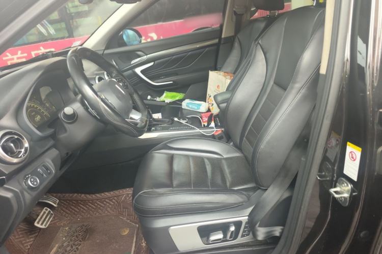 Used Wey VV7 2017 2.0T Flagship Model Left Front Seat