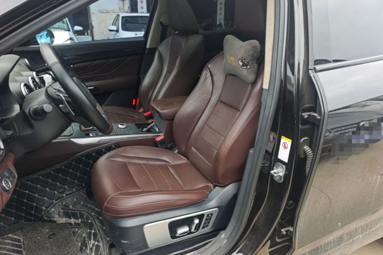 Used Wey VV7 2017 2.0T Flagship Model Left Front Seat