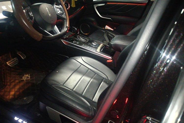 Used Wey VV7 2017 2.0T Flagship Model Left Front Seat
