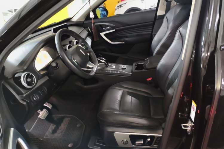 Used Wey VV7 2017 2.0T Flagship Model Left Front Seat