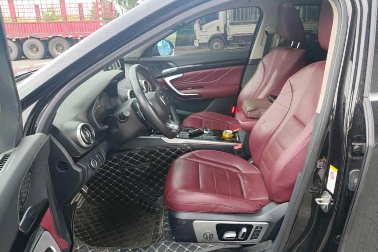 Used Wey VV7 2017 2.0T Flagship Model Left Front Seat