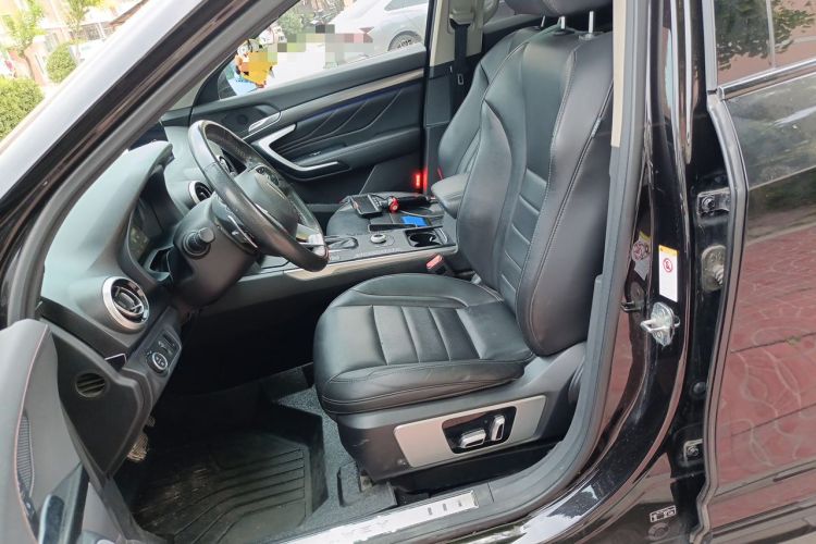 Used Wey VV7 2017 2.0T Luxury Model Left Front Seat