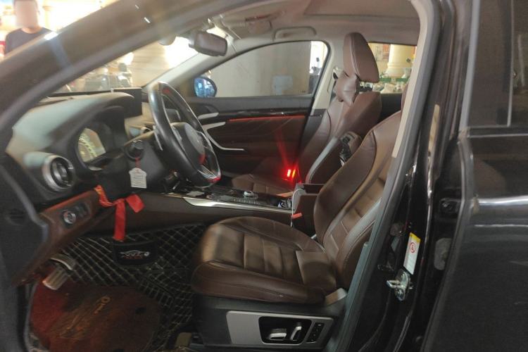 Used Wey VV7 2017 2.0T Flagship Model Left Front Seat