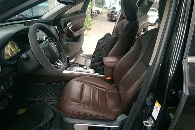 Used Wey VV7 2017 2.0T Flagship Model Left Front Seat