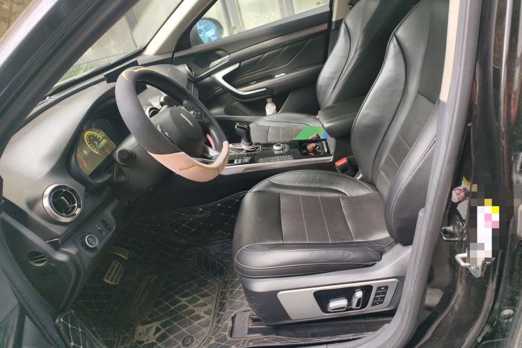 Used Wey VV7 2017 2.0T Flagship Model Left Front Seat