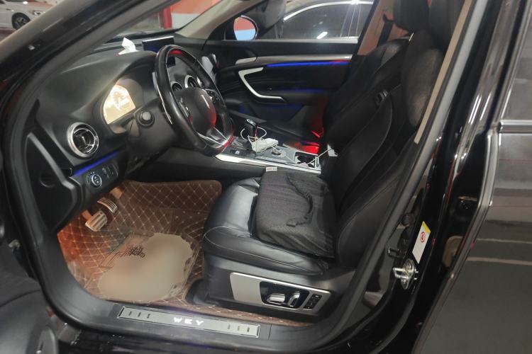 Used Wey VV7 2017 2.0T Flagship Model Left Front Seat