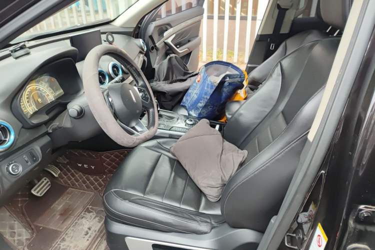 Used Wey VV7 2017 2.0T Flagship Model Left Front Seat