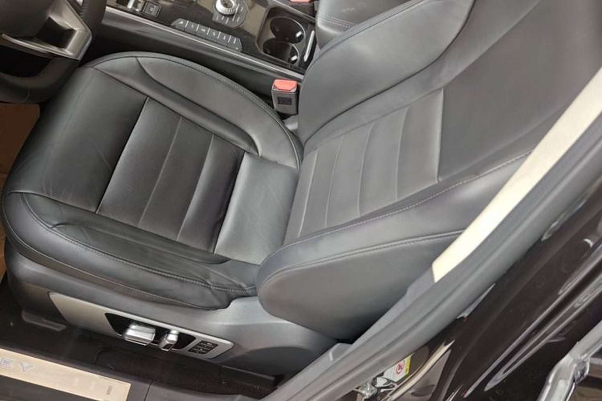 Used Wey VV7 2017 2.0T Flagship Model Left Front Seat