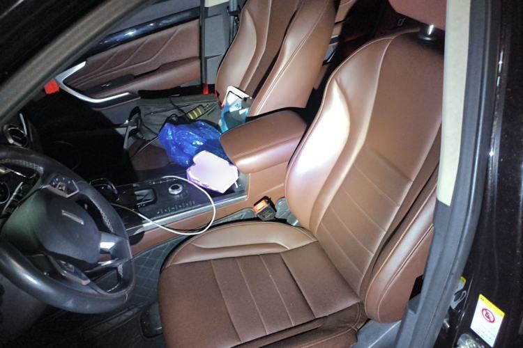 Used Wey VV7 2017 2.0T Flagship Model Left Front Seat