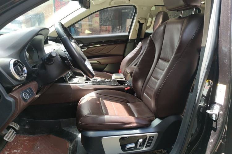 Used Wey VV7 2017 2.0T Flagship Model Left Front Seat