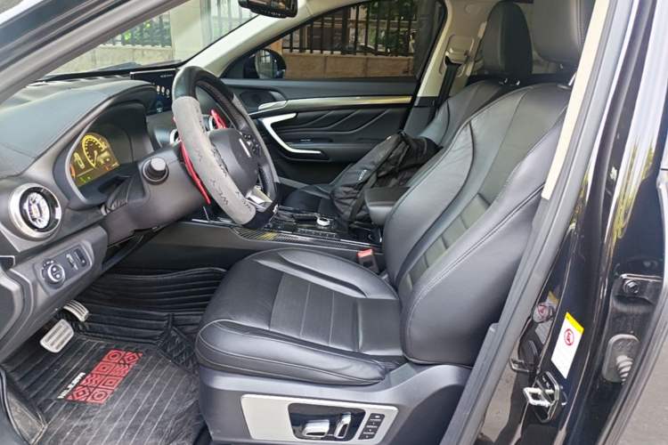 Used Wey VV7 2017 2.0T Flagship Model Left Front Seat