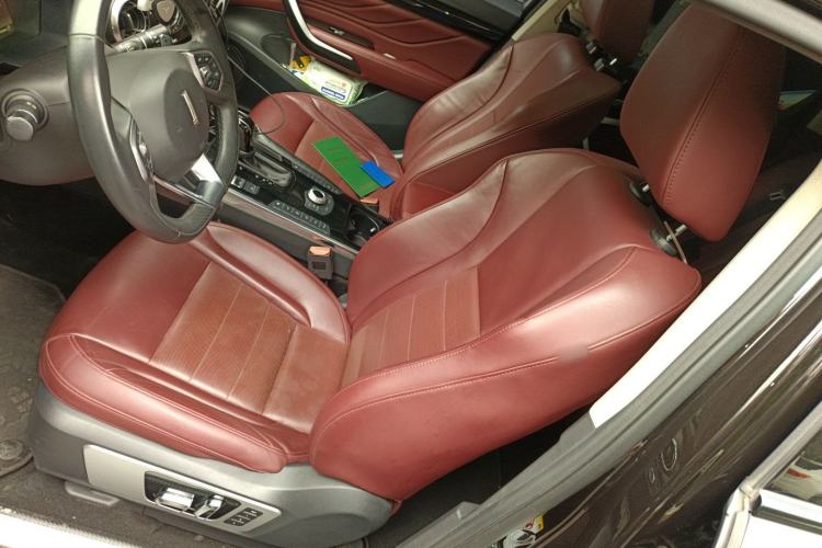 Used Wey VV7 2017 2.0T Flagship Model Left Front Seat