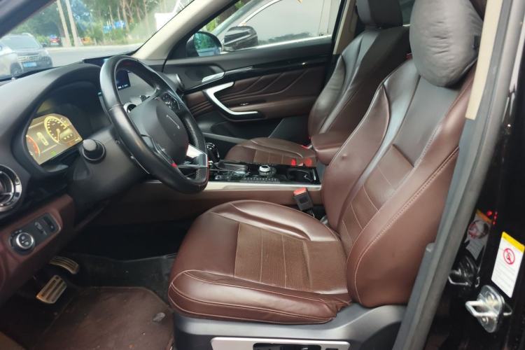 Used Wey VV7 2017 2.0T Flagship Model Left Front Seat