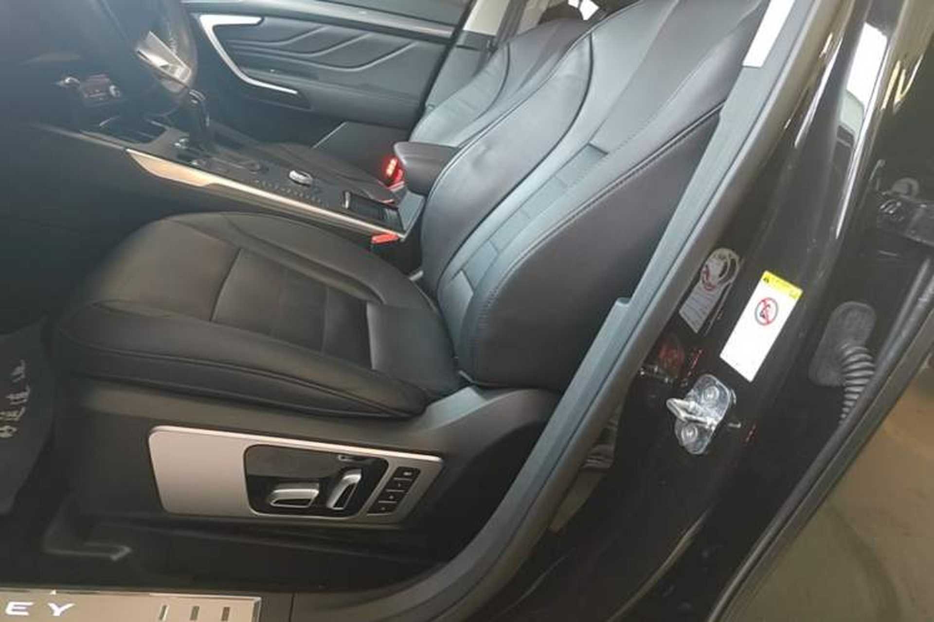 Used Wey VV7 2017 2.0T Flagship Model Left Front Seat