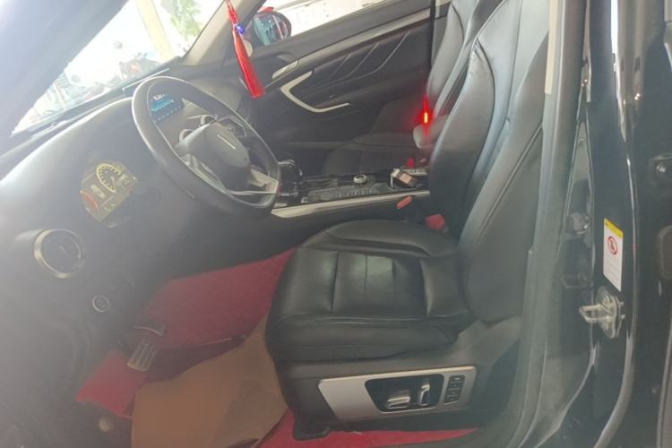 Used Wey VV7 2017 2.0T Flagship Model Left Front Seat