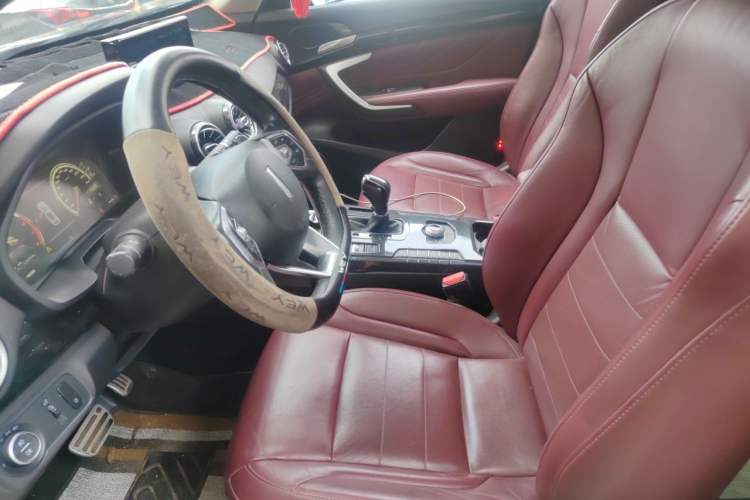 Used Wey VV7 2017 2.0T Flagship Model Left Front Seat