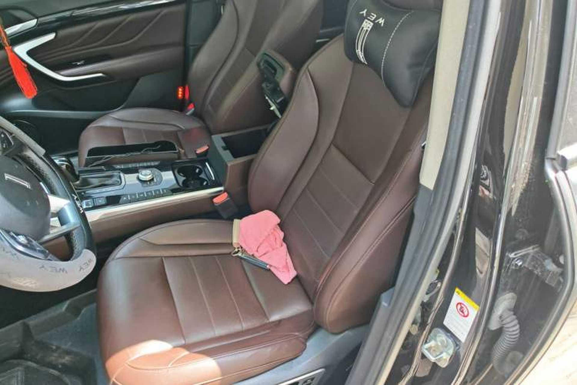 Used Wey VV7 2017 2.0T Flagship Model Left Front Seat
