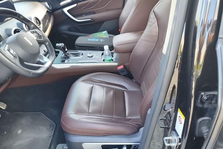 Used Wey VV7 2017 2.0T Flagship Model Left Front Seat