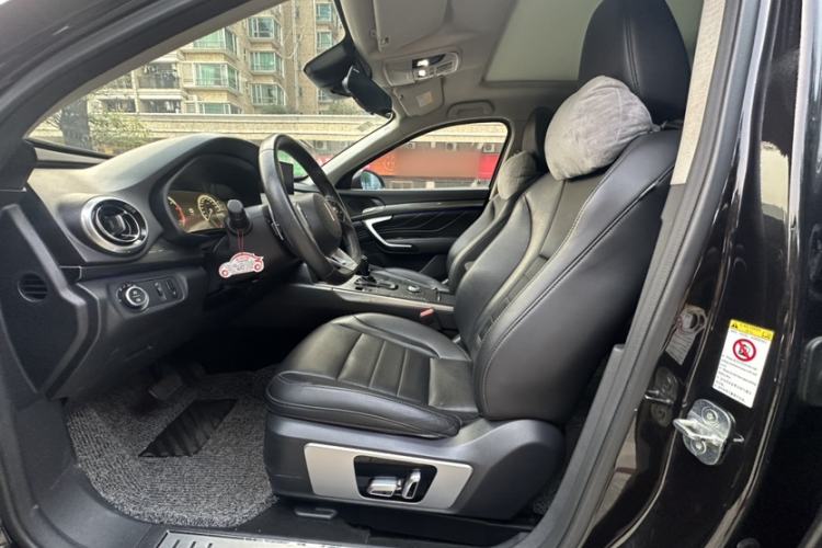 Used Wey VV7 2017 2.0T Luxury Model Left Front Seat