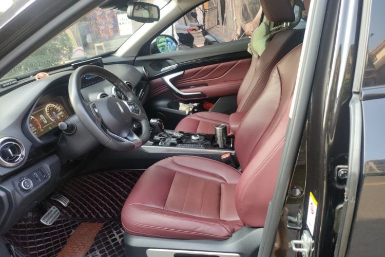 Used Wey VV7 2017 2.0T Flagship Model Left Front Seat