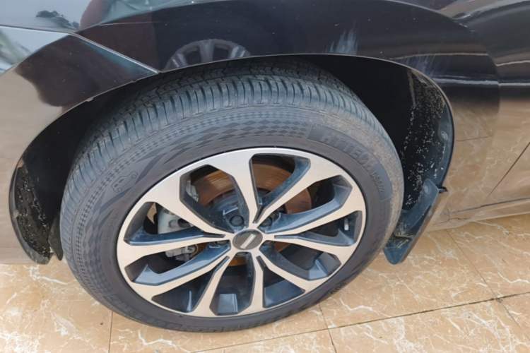 Used Wey VV7 2017 2.0T Luxury Model Left Front Wheel Hub