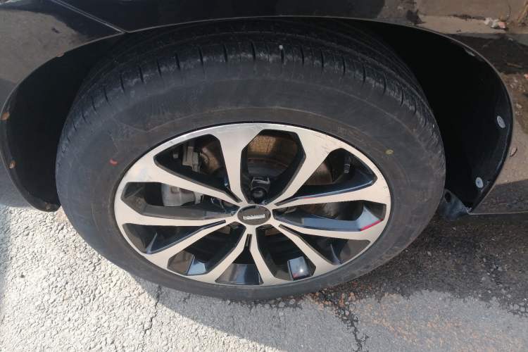 Used Wey VV7 2017 2.0T Ultra-Luxury Version Left Front Wheel Hub