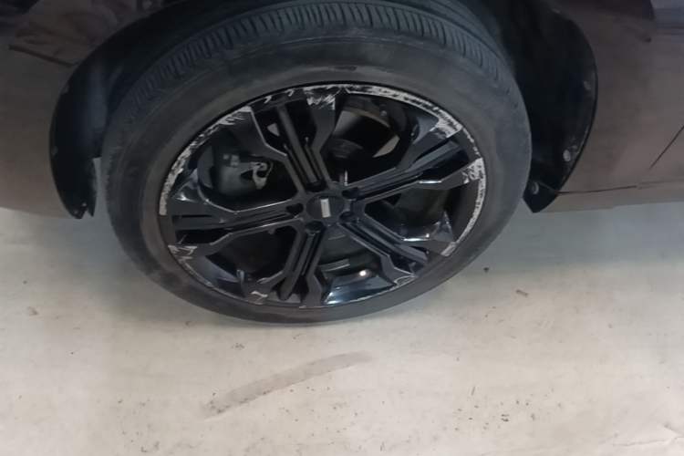 Used Wey VV7 2017 2.0T Flagship Model Left Front Wheel Hub