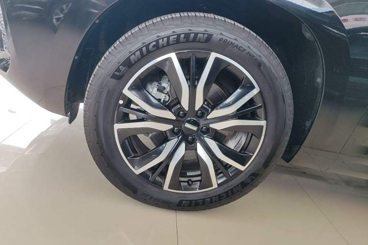 Used Wey VV7 2017 2.0T Flagship Model Left Front Wheel Hub
