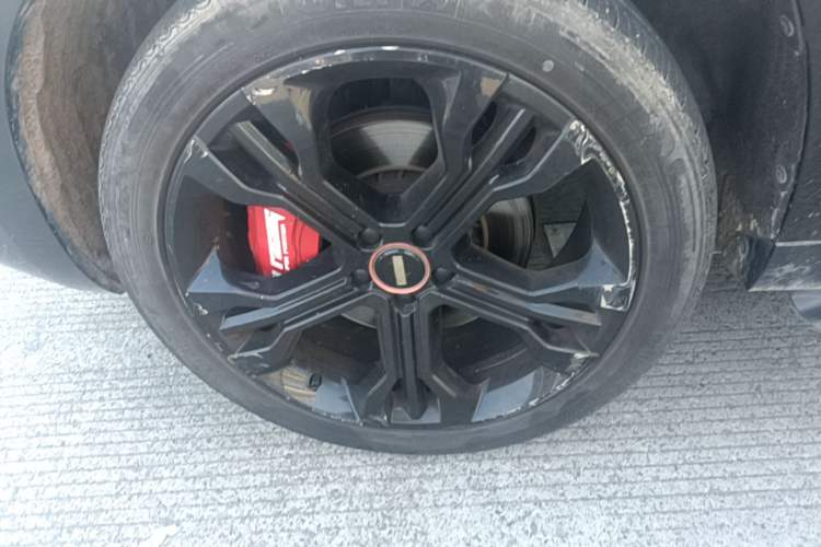 Used Wey VV7 2017 2.0T Flagship Model Left Front Wheel Hub