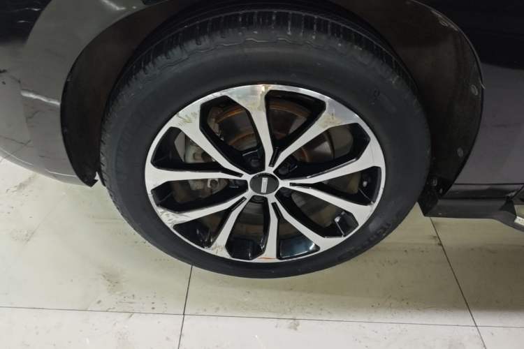 Used Wey VV7 2017 2.0T Luxury Model Left Front Wheel Hub