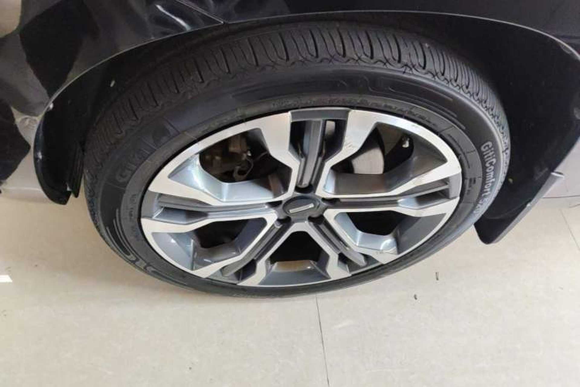 Used Wey VV7 2017 2.0T Flagship Model Left Front Wheel Hub