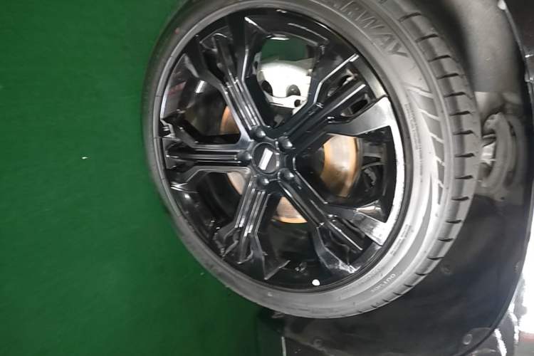 Used Wey VV7 2017 2.0T Flagship Model Left Front Wheel Hub