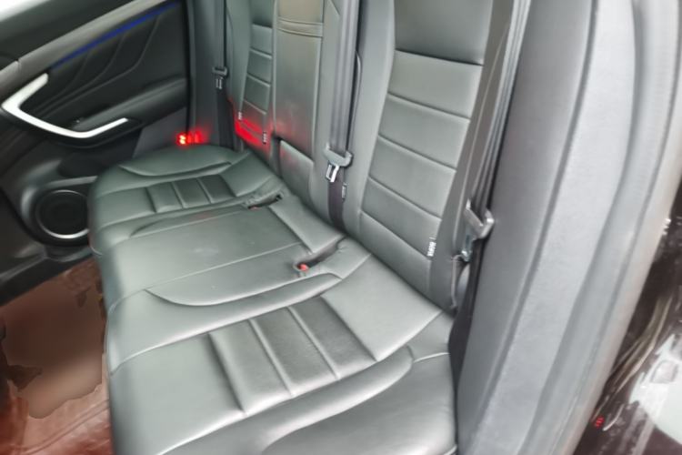 Used Wey VV7 2017 2.0T Luxury Model Left Rear Seat