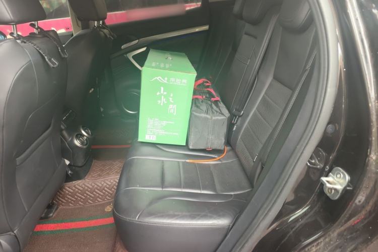Used Wey VV7 2017 2.0T Flagship Model Left Rear Seat
