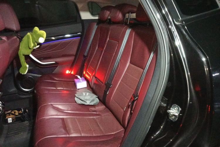 Used Wey VV7 2017 2.0T Flagship Model Left Rear Seat