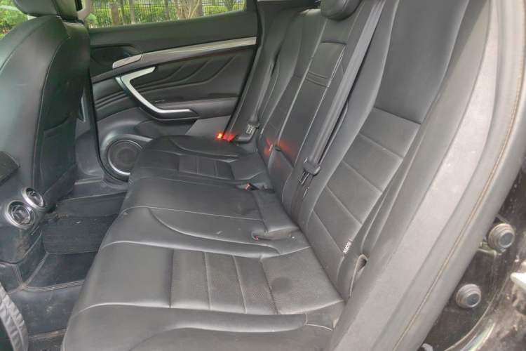 Used Wey VV7 2017 2.0T Luxury Model Left Rear Seat