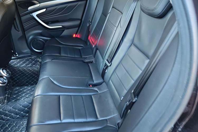 Used Wey VV7 2017 2.0T Flagship Model Left Rear Seat