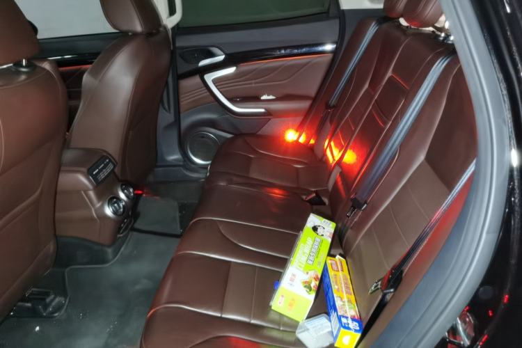 Used Wey VV7 2017 2.0T Flagship Model Left Rear Seat