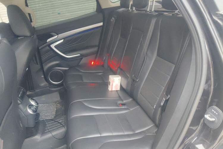 Used Wey VV7 2017 2.0T Flagship Model
