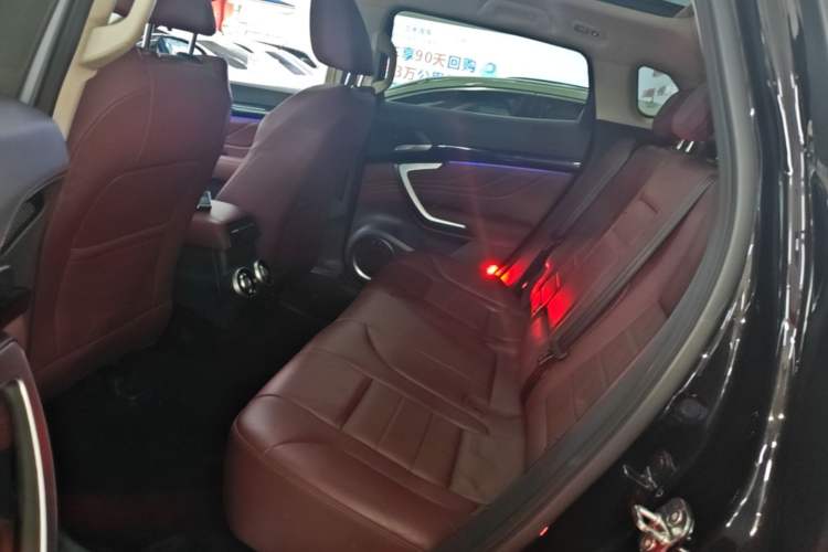 Used Wey VV7 2017 2.0T Flagship Model Left Rear Seat
