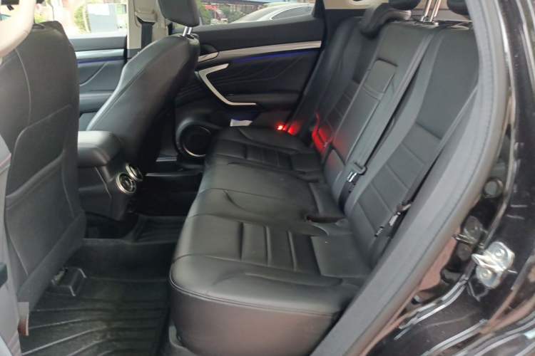 Used Wey VV7 2017 2.0T Luxury Model Left Rear Seat